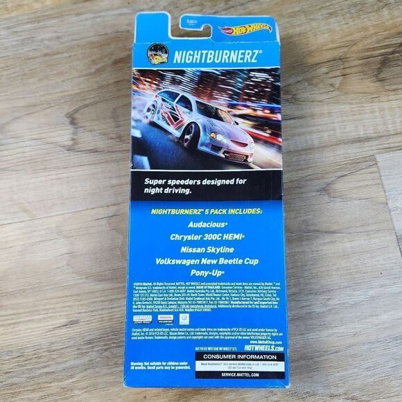 💜NIB Mattel 2016 Hot Wheels Nightburnerz Set of 5 Die-Cast Cars - Picture 3 of 5